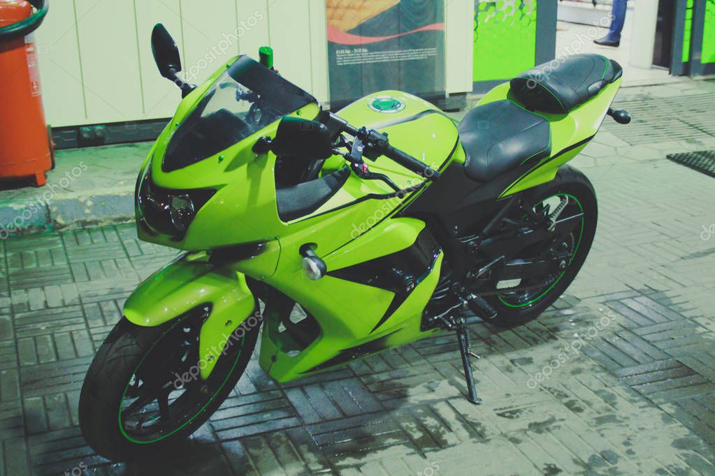 Moto deportiva nueva